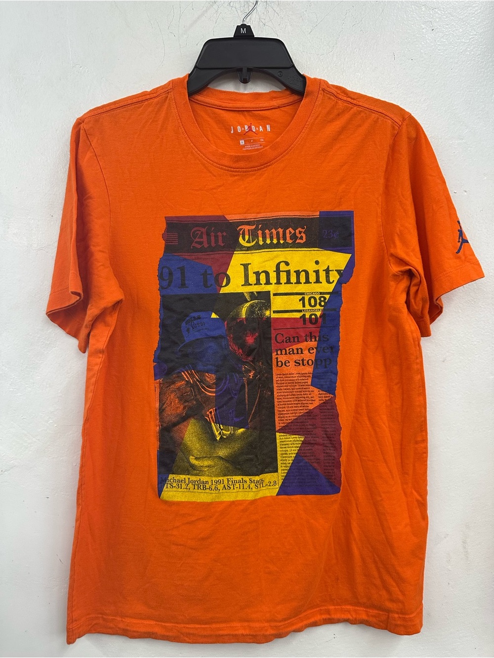 Jordan Men's Orange Graphic newspaper Crewneck T-Shirt size small